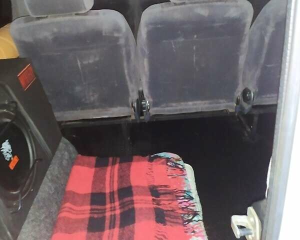 Белый Рено Трафик, объемом двигателя 2 л и пробегом 285 тыс. км за 9400 $, фото 3 на Automoto.ua