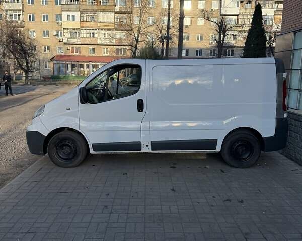 Білий Рено Трафік, об'ємом двигуна 2 л та пробігом 370 тис. км за 6900 $, фото 5 на Automoto.ua