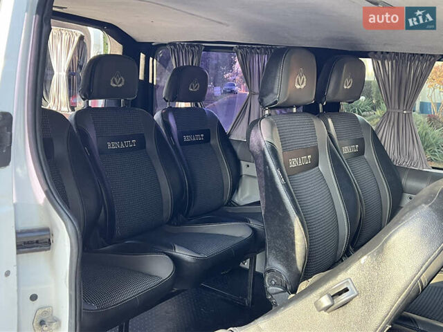 Белый Рено Трафик, объемом двигателя 2 л и пробегом 470 тыс. км за 8650 $, фото 26 на Automoto.ua