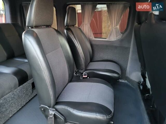 Белый Рено Трафик, объемом двигателя 2 л и пробегом 261 тыс. км за 8999 $, фото 71 на Automoto.ua