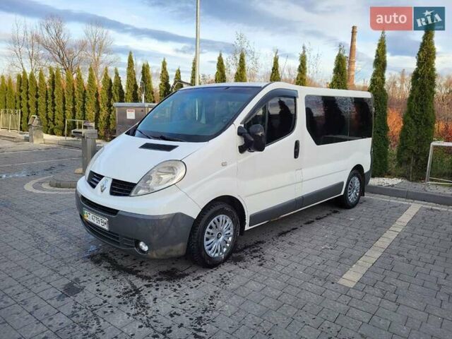 Рено Трафик 2007 в Надворной на Automoto.ua Белый Рено Трафик, объемом двигателя 2 л и пробегом 257 тыс. км за 8200 $, фото 1 на Automoto.ua