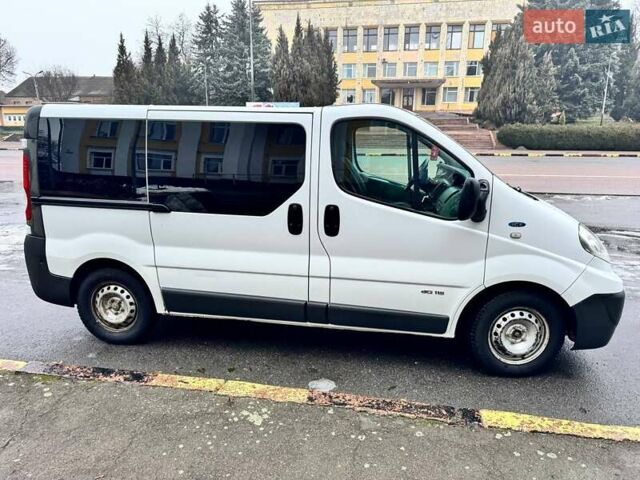 Белый Рено Трафик, объемом двигателя 2 л и пробегом 378 тыс. км за 8200 $, фото 6 на Automoto.ua