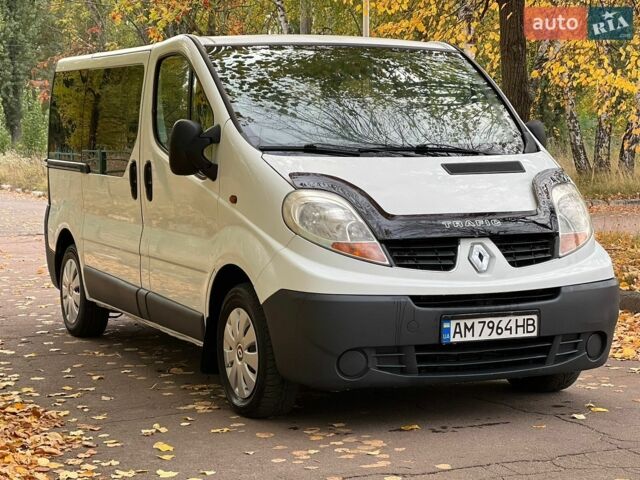 Білий Рено Трафік, об'ємом двигуна 2 л та пробігом 350 тис. км за 7999 $, фото 11 на Automoto.ua