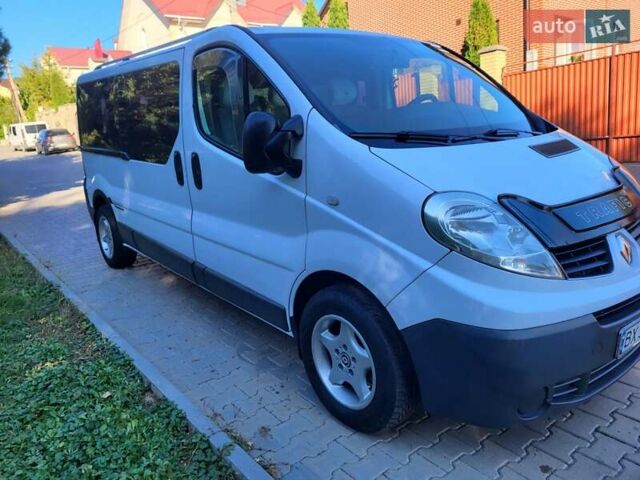 Білий Рено Трафік, об'ємом двигуна 2 л та пробігом 228 тис. км за 9400 $, фото 6 на Automoto.ua
