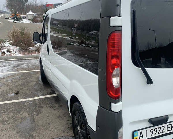 Білий Рено Трафік, об'ємом двигуна 2 л та пробігом 750 тис. км за 9000 $, фото 3 на Automoto.ua