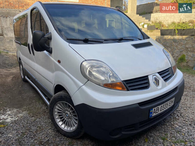 Білий Рено Трафік, об'ємом двигуна 2 л та пробігом 326 тис. км за 6850 $, фото 5 на Automoto.ua