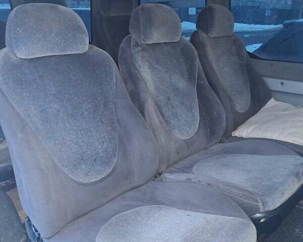 Білий Рено Трафік, об'ємом двигуна 2 л та пробігом 470 тис. км за 9700 $, фото 2 на Automoto.ua