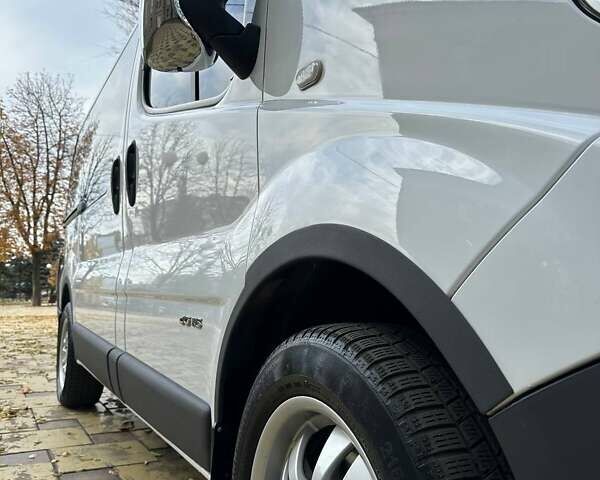 Белый Рено Трафик, объемом двигателя 2 л и пробегом 250 тыс. км за 8700 $, фото 13 на Automoto.ua
