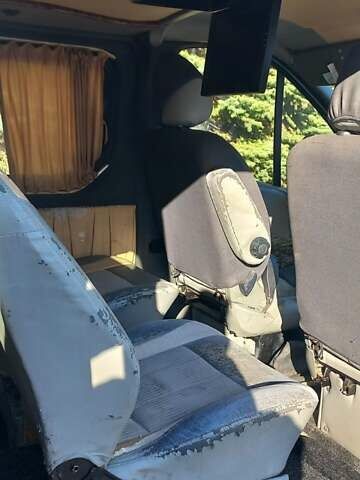 Белый Рено Трафик, объемом двигателя 2 л и пробегом 220 тыс. км за 7200 $, фото 12 на Automoto.ua