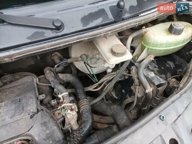 Белый Рено Трафик, объемом двигателя 1.9 л и пробегом 268 тыс. км за 6000 $, фото 15 на Automoto.ua