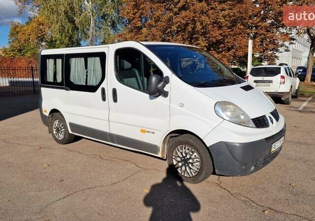 Белый Рено Трафик, объемом двигателя 2 л и пробегом 243 тыс. км за 6700 $, фото 6 на Automoto.ua