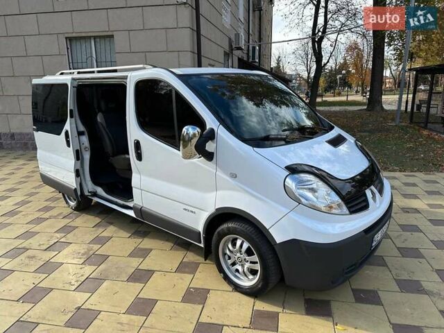 Белый Рено Трафик, объемом двигателя 2 л и пробегом 250 тыс. км за 8700 $, фото 30 на Automoto.ua