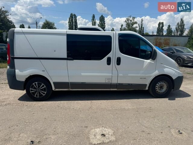 Білий Рено Трафік, об'ємом двигуна 2.5 л та пробігом 398 тис. км за 9500 $, фото 1 на Automoto.ua