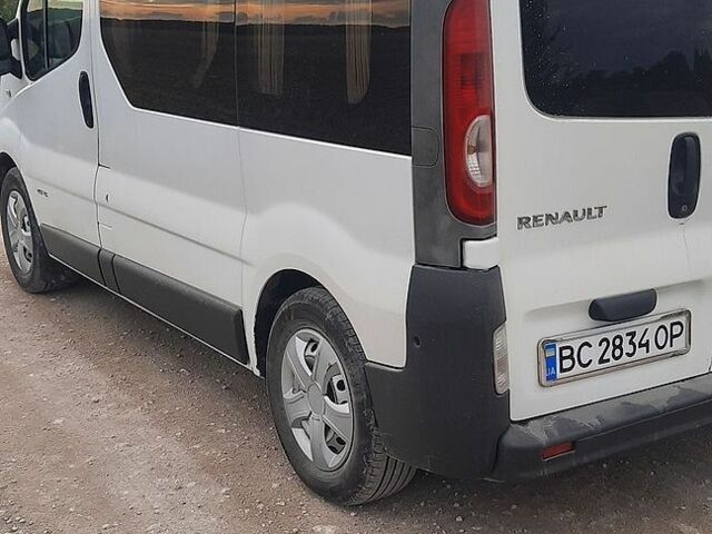 Білий Рено Трафік, об'ємом двигуна 2 л та пробігом 315 тис. км за 8700 $, фото 6 на Automoto.ua