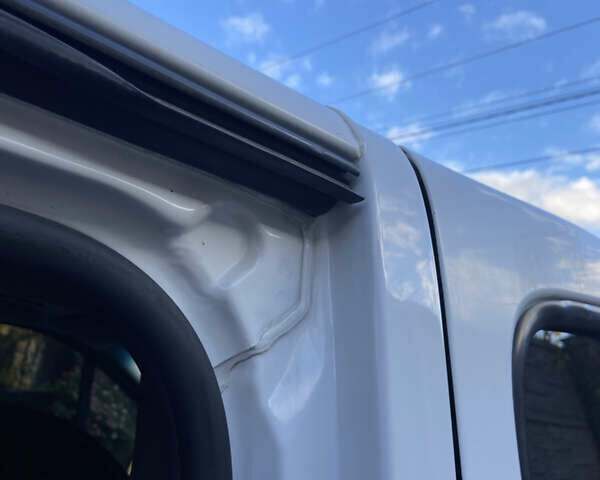 Білий Рено Трафік, об'ємом двигуна 2 л та пробігом 326 тис. км за 6850 $, фото 16 на Automoto.ua