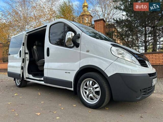 Белый Рено Трафик, объемом двигателя 2 л и пробегом 250 тыс. км за 8700 $, фото 41 на Automoto.ua