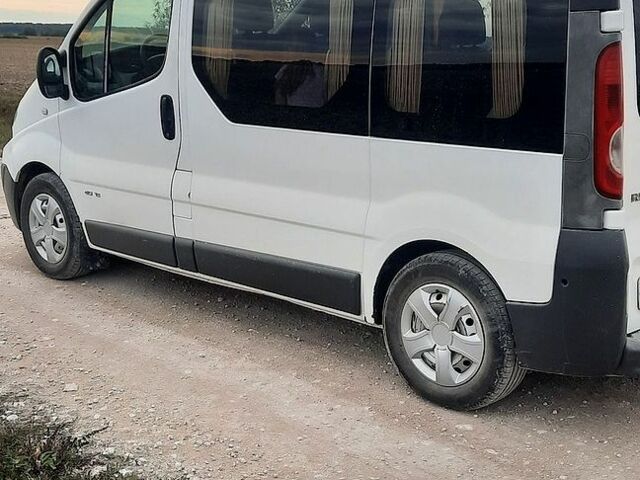 Білий Рено Трафік, об'ємом двигуна 2 л та пробігом 315 тис. км за 8700 $, фото 7 на Automoto.ua