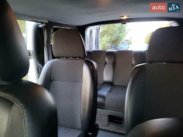 Белый Рено Трафик, объемом двигателя 2 л и пробегом 261 тыс. км за 8999 $, фото 57 на Automoto.ua