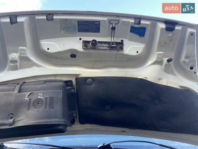 Білий Рено Трафік, об'ємом двигуна 2 л та пробігом 326 тис. км за 6850 $, фото 21 на Automoto.ua