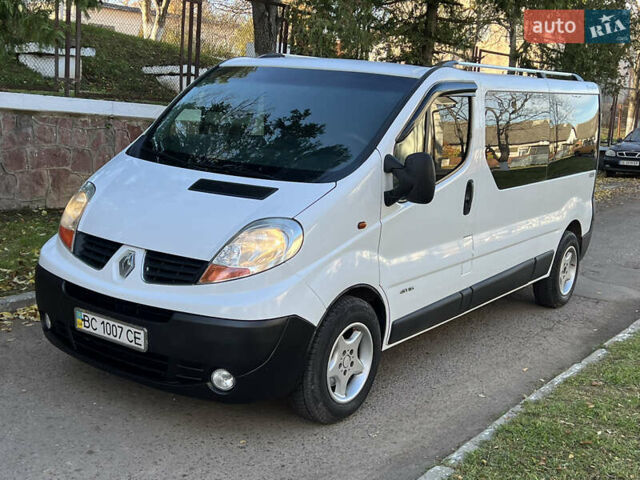Белый Рено Трафик, объемом двигателя 2 л и пробегом 470 тыс. км за 8650 $, фото 6 на Automoto.ua