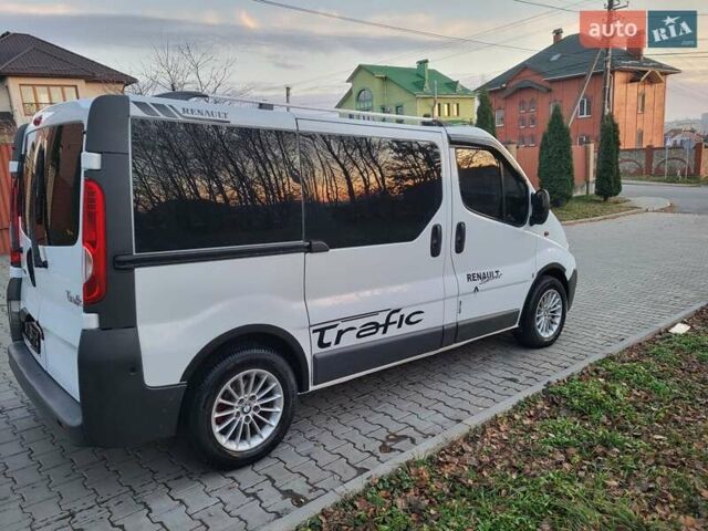 Белый Рено Трафик, объемом двигателя 2 л и пробегом 261 тыс. км за 8999 $, фото 14 на Automoto.ua