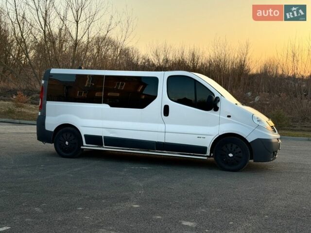 Білий Рено Трафік, об'ємом двигуна 2 л та пробігом 255 тис. км за 7850 $, фото 6 на Automoto.ua