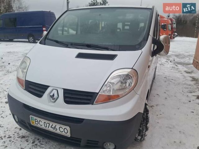 Белый Рено Трафик, объемом двигателя 2 л и пробегом 221 тыс. км за 8600 $, фото 13 на Automoto.ua