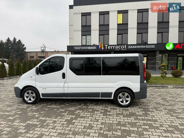 Білий Рено Трафік, об'ємом двигуна 2 л та пробігом 385 тис. км за 8500 $, фото 1 на Automoto.ua