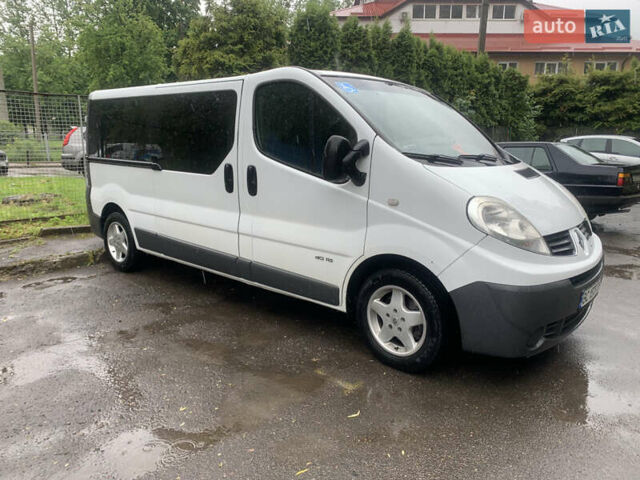 Белый Рено Трафик, объемом двигателя 2 л и пробегом 327 тыс. км за 9900 $, фото 12 на Automoto.ua
