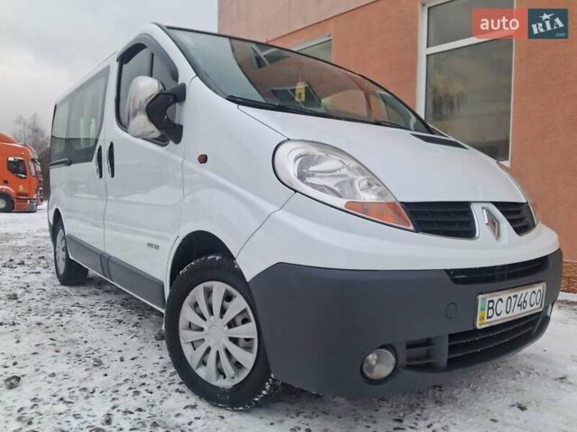Белый Рено Трафик, объемом двигателя 2 л и пробегом 221 тыс. км за 8600 $, фото 11 на Automoto.ua