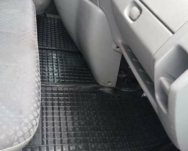 Белый Рено Трафик, объемом двигателя 1.87 л и пробегом 291 тыс. км за 7000 $, фото 13 на Automoto.ua