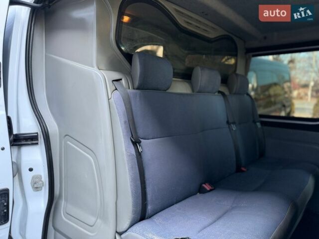 Белый Рено Трафик, объемом двигателя 2 л и пробегом 316 тыс. км за 7900 $, фото 17 на Automoto.ua