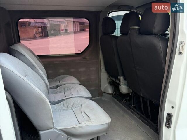 Білий Рено Трафік, об'ємом двигуна 2 л та пробігом 395 тис. км за 7999 $, фото 33 на Automoto.ua