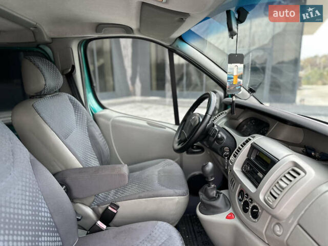 Рено Трафик 2007 в Черновцах на Automoto.ua Белый Рено Трафик, объемом двигателя 2 л и пробегом 400 тыс. км за 8000 $, фото 22 на Automoto.ua