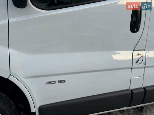 Білий Рено Трафік, об'ємом двигуна 2 л та пробігом 263 тис. км за 7950 $, фото 24 на Automoto.ua