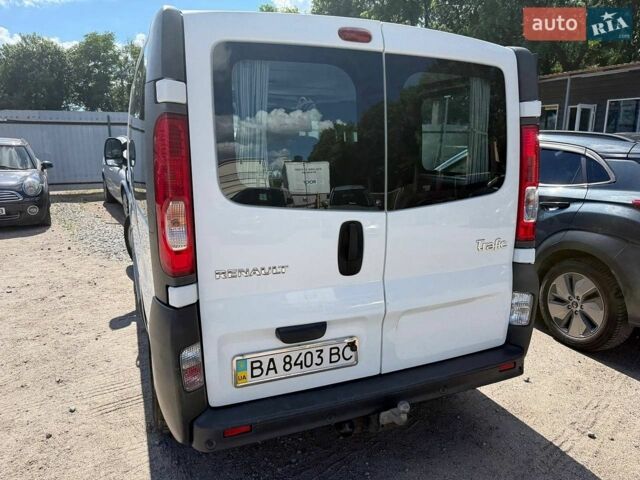 Белый Рено Трафик, объемом двигателя 2 л и пробегом 266 тыс. км за 9100 $, фото 4 на Automoto.ua
