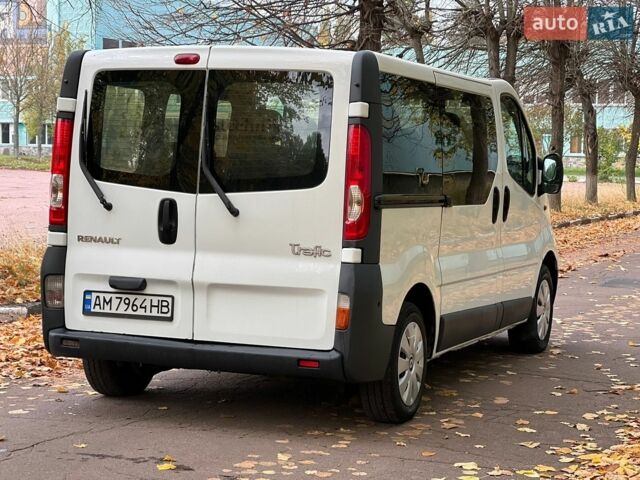 Білий Рено Трафік, об'ємом двигуна 2 л та пробігом 350 тис. км за 7999 $, фото 28 на Automoto.ua