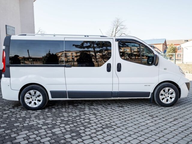 Белый Рено Трафик, объемом двигателя 2 л и пробегом 411 тыс. км за 9350 $, фото 3 на Automoto.ua