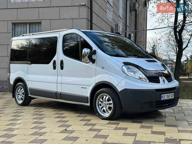 Белый Рено Трафик, объемом двигателя 2 л и пробегом 250 тыс. км за 8700 $, фото 9 на Automoto.ua