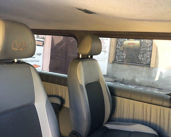 Белый Рено Трафик, объемом двигателя 2 л и пробегом 290 тыс. км за 8000 $, фото 15 на Automoto.ua