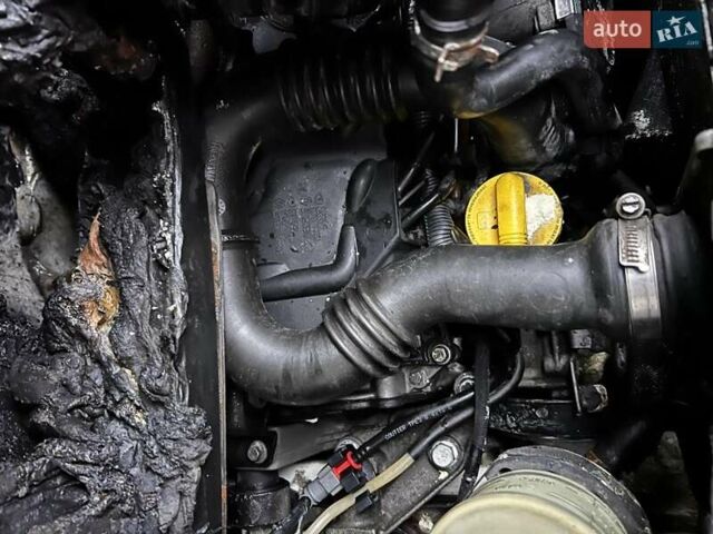 Белый Рено Трафик, объемом двигателя 2 л и пробегом 250 тыс. км за 5500 $, фото 6 на Automoto.ua