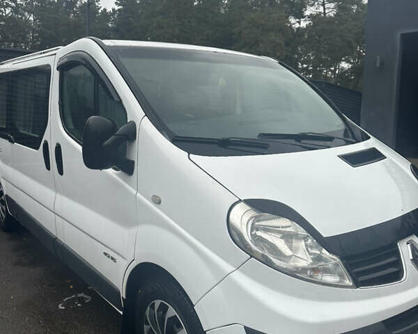 Белый Рено Трафик, объемом двигателя 2 л и пробегом 410 тыс. км за 8800 $, фото 5 на Automoto.ua