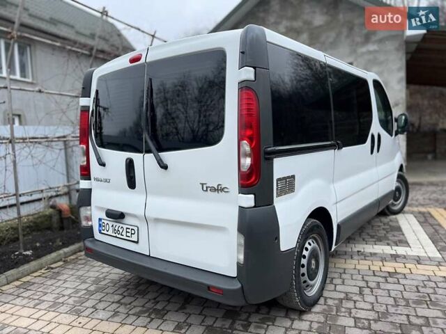 Белый Рено Трафик, объемом двигателя 2 л и пробегом 320 тыс. км за 8400 $, фото 8 на Automoto.ua