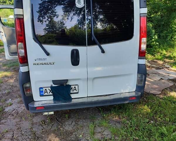 Белый Рено Трафик, объемом двигателя 2 л и пробегом 275 тыс. км за 8500 $, фото 13 на Automoto.ua
