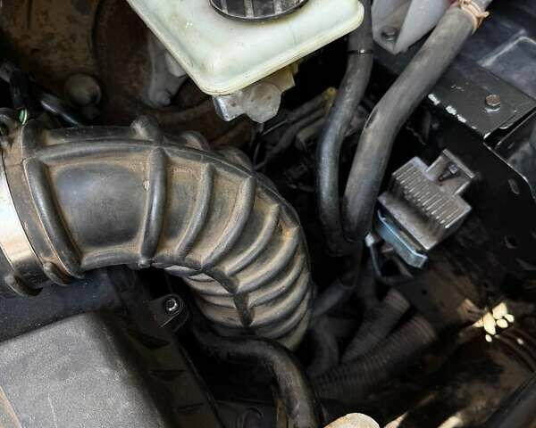 Білий Рено Трафік, об'ємом двигуна 2.5 л та пробігом 243 тис. км за 8200 $, фото 5 на Automoto.ua