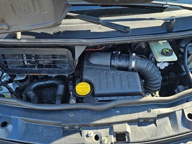 Білий Рено Трафік, об'ємом двигуна 2 л та пробігом 191 тис. км за 8395 $, фото 15 на Automoto.ua