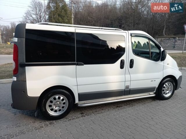 Белый Рено Трафик, объемом двигателя 2 л и пробегом 230 тыс. км за 9350 $, фото 15 на Automoto.ua