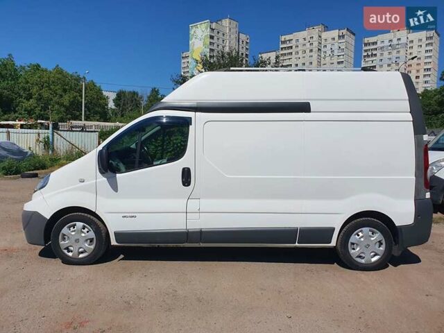 Рено Трафик 2008 в Харькове на Automoto.ua Белый Рено Трафик, объемом двигателя 2.5 л и пробегом 360 тыс. км за 9000 $, фото 2 на Automoto.ua