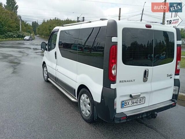 Белый Рено Трафик, объемом двигателя 2 л и пробегом 290 тыс. км за 9300 $, фото 8 на Automoto.ua