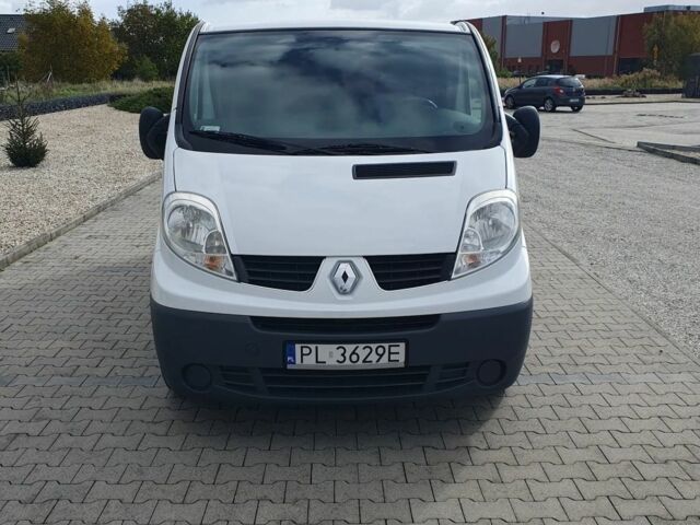 Белый Рено Трафик, объемом двигателя 2 л и пробегом 258 тыс. км за 3200 $, фото 6 на Automoto.ua